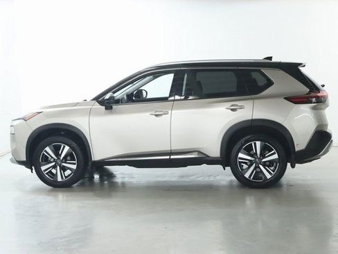 Used 2022 Nissan Rogue Platinum w/ Head-Up Display Package image 41