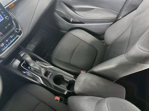 Used 2020 Toyota Corolla LE FWD image 26