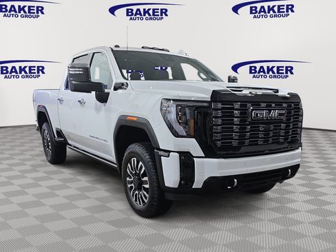 New 2026 GMC Sierra 2500 Denali Ultimate AWD/4WD image 3