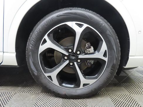Used 2023 Ford Escape ST-Line Elite w/ Premium Technology Package AWD/4WD image 9