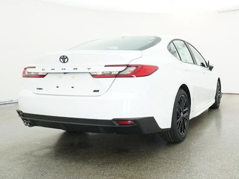 Used 2026 Toyota Camry SE w/ Convenience Package FWD image 27