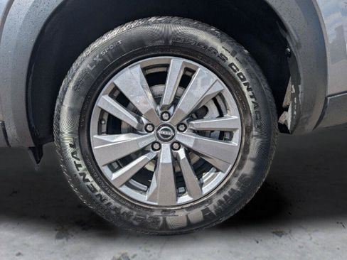 Used 2025 Nissan Pathfinder SV FWD image 27