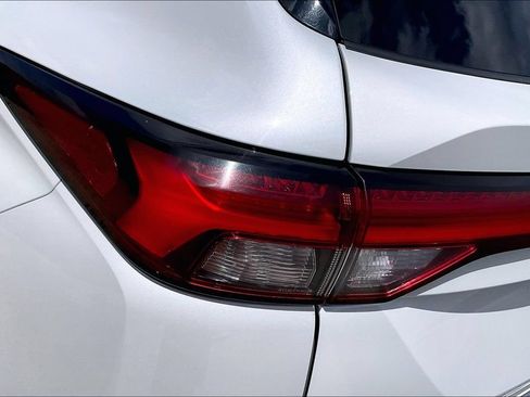 Used 2022 Mitsubishi Outlander SE AWD/4WD image 28