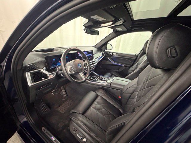 Used 2025 BMW X5 xDrive50e AWD/4WD image 9