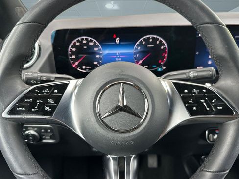Used 2026 Mercedes-Benz GLA 250 image 11
