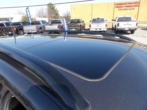 Used 2022 Jeep Cherokee Latitude Lux w/ Sun & Sound Group image 11