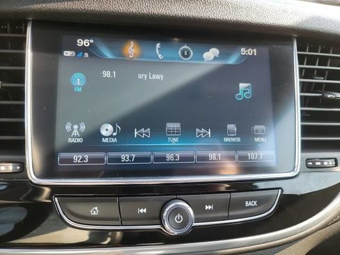 Used 2019 Buick Encore Sport Touring w/ Safety Package FWD image 5