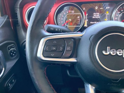 Used 2021 Jeep Gladiator Rubicon AWD/4WD image 23