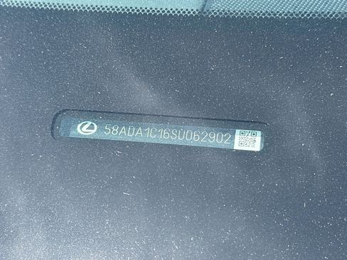 Used 2025 Lexus ES 300h w/ Premium Package FWD image 3