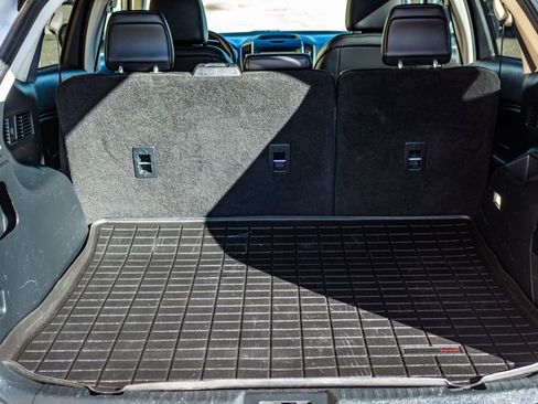 Used 2020 Ford Edge SEL w/ Convenience Package image 5