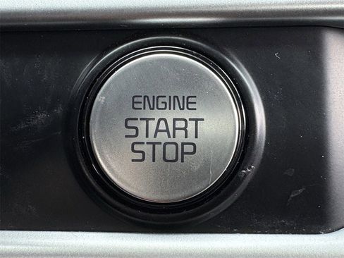 Used 2023 Kia K5 LXS image 21