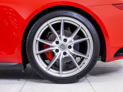 Certified 2018 Porsche 911 Targa 4S AWD/4WD image 27