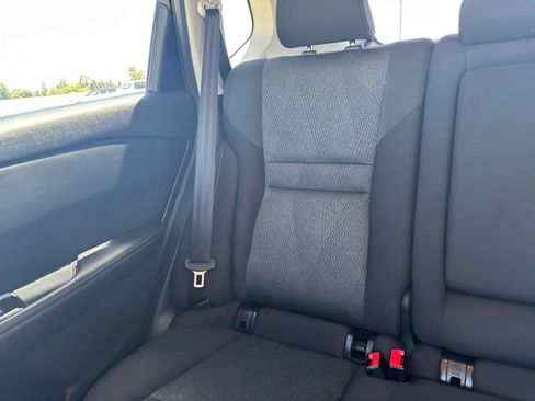 Used 2025 Nissan Rogue SV FWD image 40