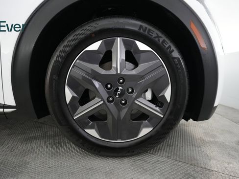 Used 2025 Kia EV6 Light RWD image 20