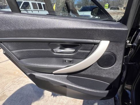 Used 2013 BMW 320i xDrive Sedan image 13