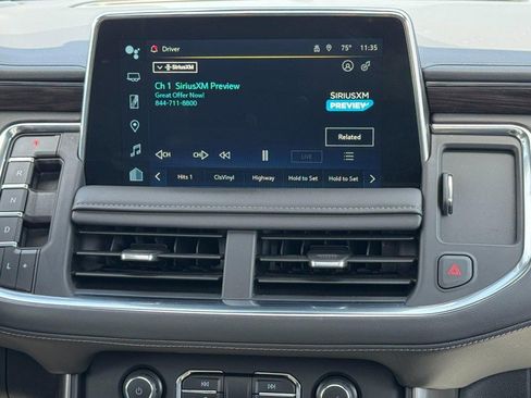Used 2023 Chevrolet Tahoe Z71 w/ Z71 Off-Road Package AWD/4WD image 14