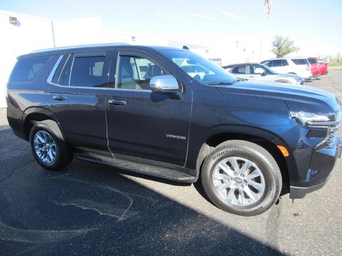 Certified 2024 Chevrolet Tahoe Premier w/ Premium Package image 3