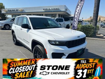 Used 2024 Jeep Grand Cherokee Altitude