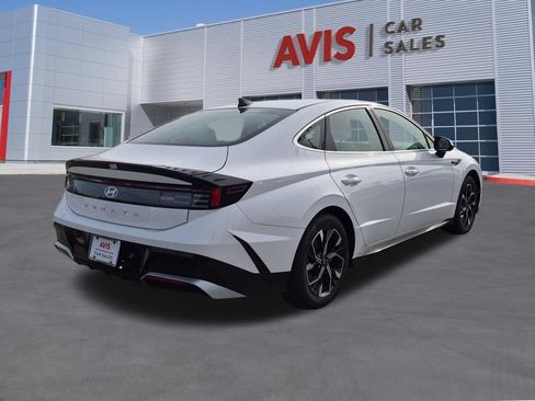 Used 2025 Hyundai Sonata SEL FWD image 6