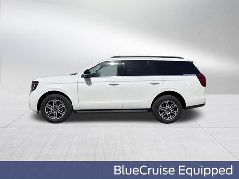 Used 2025 Ford Expedition Active AWD/4WD image 12