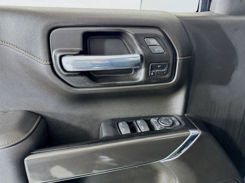 Used 2022 GMC Sierra 1500 AT4 w/ AT4 Preferred Package image 16