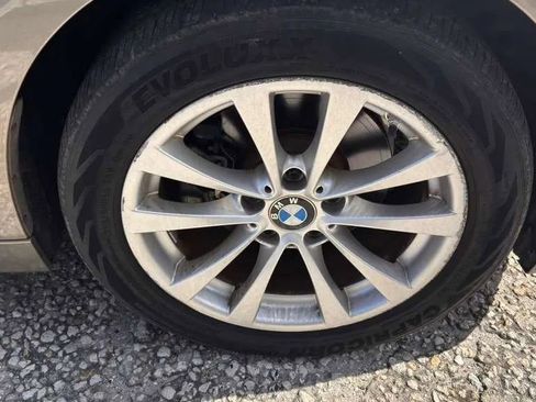 Used 2017 BMW 320i Sedan RWD image 24