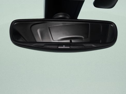 Used 2020 Chrysler Pacifica Touring-L AWD/4WD image 25