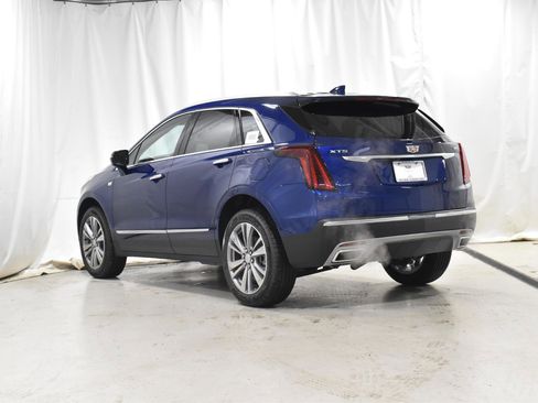 Used 2025 Cadillac XT5 Premium Luxury w/ LPO, Floor Liner Package FWD image 16