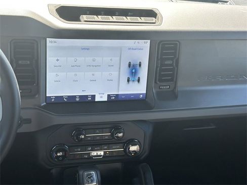 Used 2024 Ford Bronco Everglades image 27