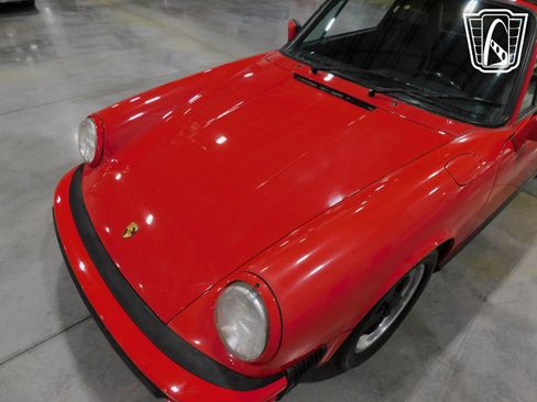 Used 1987 Porsche 911 Carrera RWD image 37