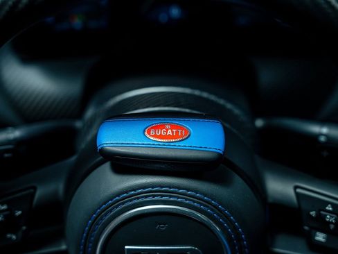 Used 2023 Bugatti Chiron Super Sport image 13