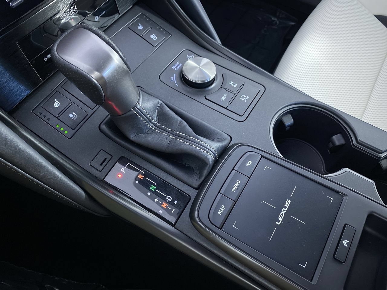 Used 2023 Lexus IS 350 F Sport AWD/4WD image 8