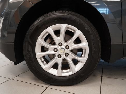 Used 2020 Chevrolet Equinox LT w/ Driver Convenience Package AWD/4WD image 17