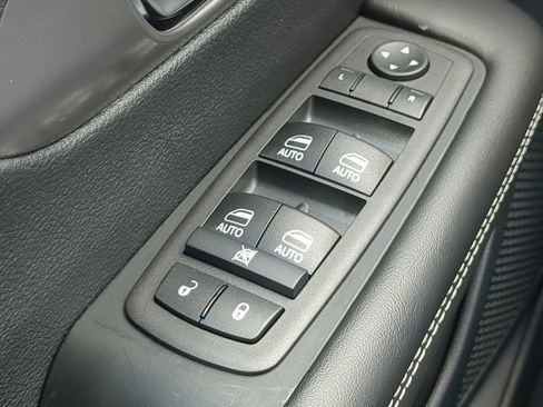 New 2026 Chrysler Pacifica Select image 20