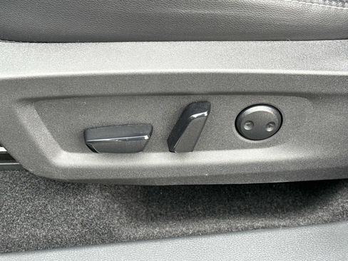 Certified 2025 Nissan Murano SV image 21