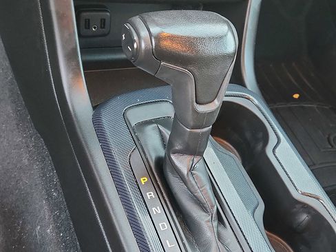 Used 2021 Chevrolet Colorado Z71 image 14