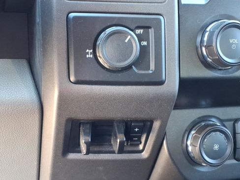 Used 2020 Ford F250 XL w/ STX Appearance Package image 11