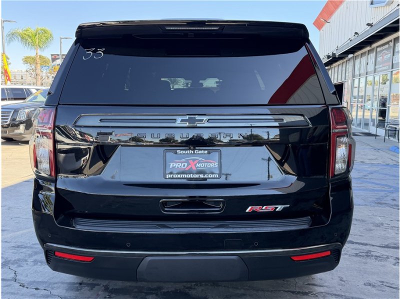 Used 2022 Chevrolet Suburban RST w/ Max Trailering Package AWD/4WD image 5