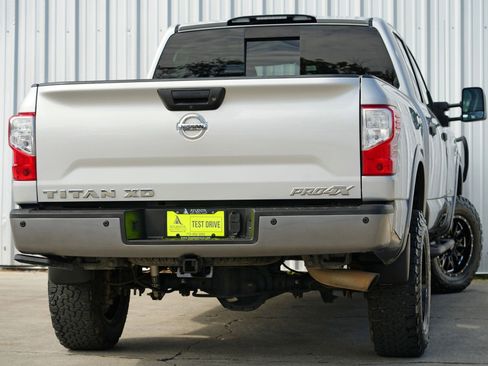 Used 2019 Nissan Titan PRO-4X w/ Pro-4x Utility Package image 4