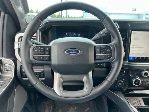 Used 2025 Ford F250 Lariat w/ Lariat Ultimate Package AWD/4WD image 31