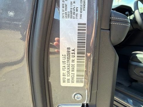 Used 2024 Jeep Grand Cherokee L Laredo AWD/4WD image 34