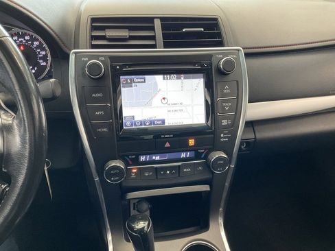 Used 2016 Toyota Camry XSE image 13