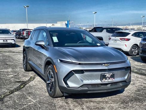 New 2026 Chevrolet Equinox EV LT FWD image 16