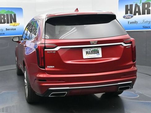 Used 2022 Cadillac XT6 Premium Luxury w/ Technology Package FWD image 4