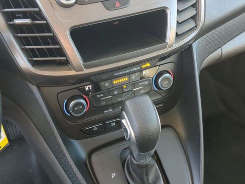 Used 2023 Ford Transit Connect XL image 18