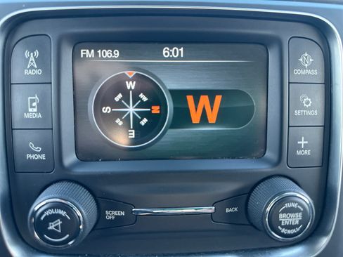 Used 2019 RAM 1500 Classic SLT RWD image 24