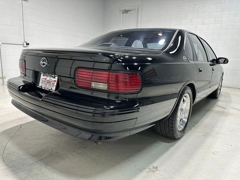 Used 1996 Chevrolet Caprice SS image 7