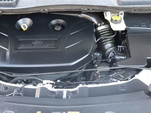 Used 2017 Ford Escape SE AWD/4WD image 40