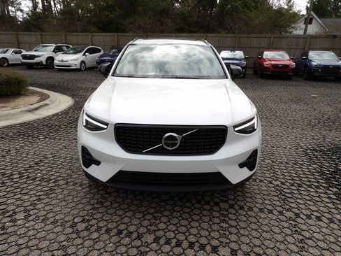 New 2025 Volvo XC40 B5 Ultra w/ Climate Package image 2