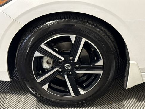 Used 2025 Nissan Sentra SV image 12